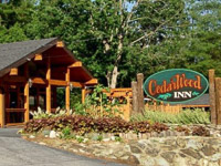 Fun things to do in Hendersonville NC : Cedarwood Inn in Hendersonville NC. 